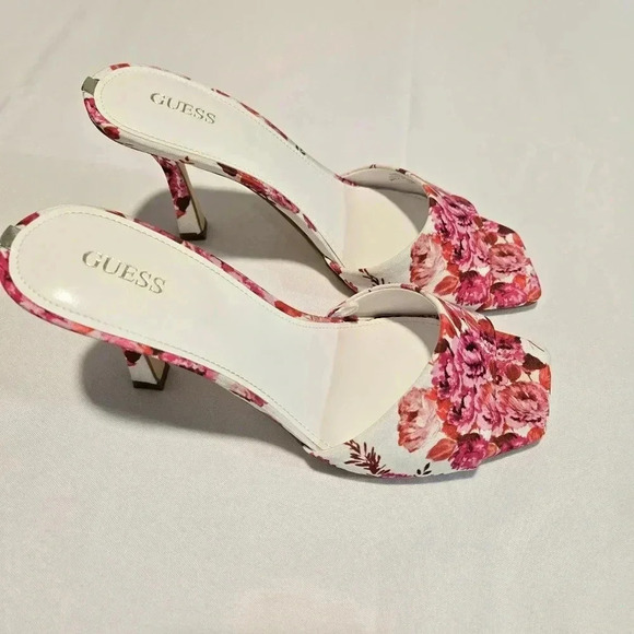 Guess Floral Print Open-Toe Heels - Picture 3 of 13